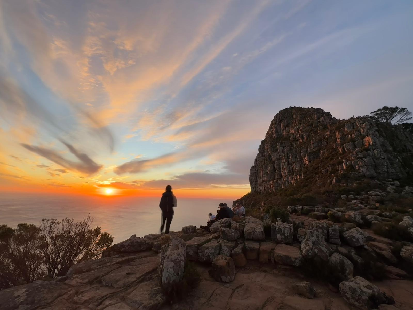 Lions Head — sunrise over Cape Town